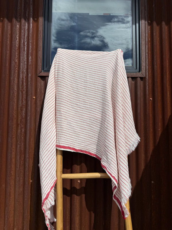 Breeze Turkish cotton beach towel — red and white pinstripe, quick-dry pool & bath towel